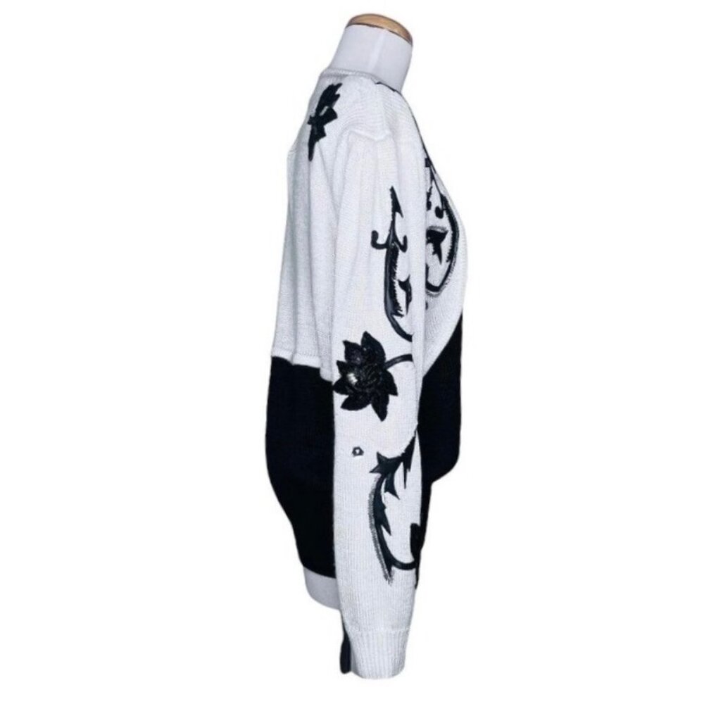 Vintage Shannan Womens Floral Embroidered Cardigan Sweater Size L Black & White - Picture 7 of 14